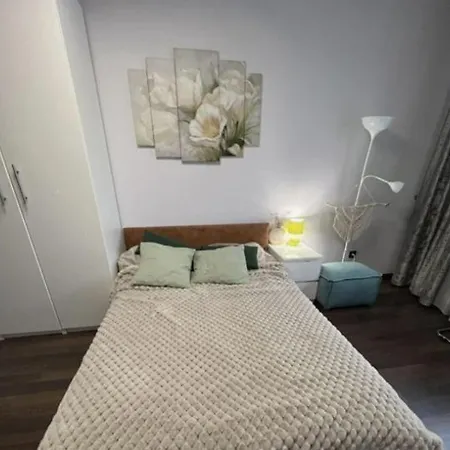 Tayn Holl Casa de Férias